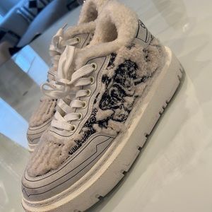 Dior sneakers
